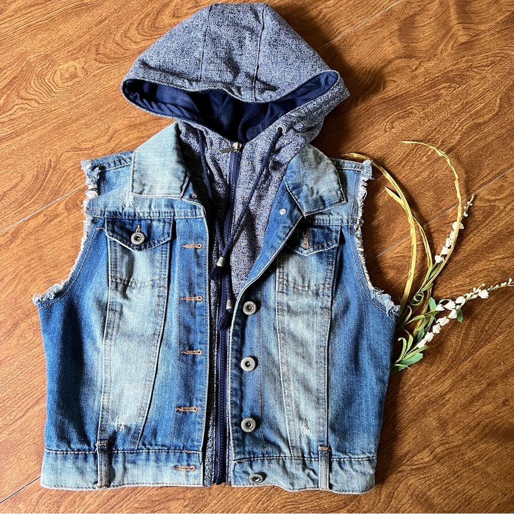 Premium Denim Ashley Denim wear hoody Zipper Jean Vest big kids size M